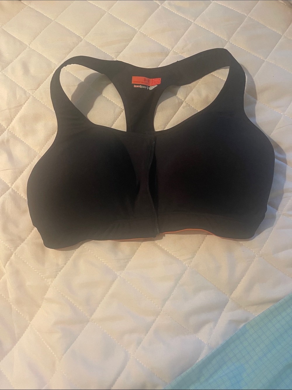 Women’s Black Front-Zip Racerback Sports Bra
